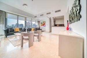 Silverene Tower A, Dubai Marina - Mint Stay
