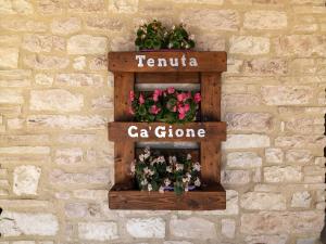 Apartment in a farmhouse with 2 swimming pools