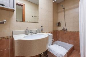 Bright 2BR in Dubai Marina - Close to beach