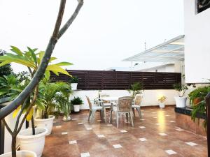 Air Purifier -Lavish 1BHK Private Terrace Garden 2
