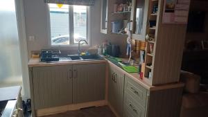 Homely Caravan With Decking At North Denes In Suffolk, Ref 40119And