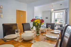 4 Bed in Barmouth oc-n32921