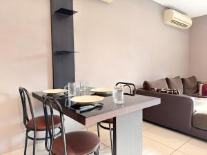 Strategic Apt1BR 1 at CikDitiro Homey,Cozy Gym Pool Near City Center byLS