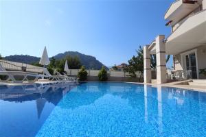 Villa with Private Pool for 10 People in Dalyan