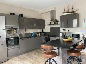 Cozy house near beach and Intramuros