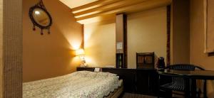 Watashi no Heya (Love Hotel)