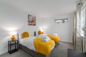 Contractor Accommodation, Free Large Car Park, Sleeps 7