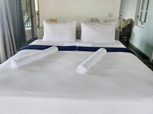 LIV - Unawatuna Beachfront Studio