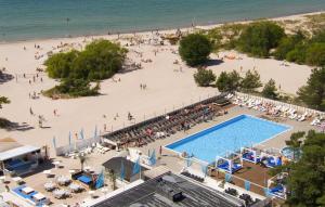 Stuga Tofta Gnisvärd nära strand cafe och minigolf