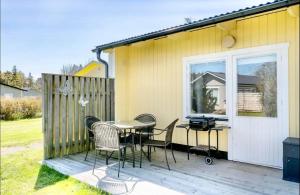 Stuga Tofta Gnisvärd nära strand cafe och minigolf