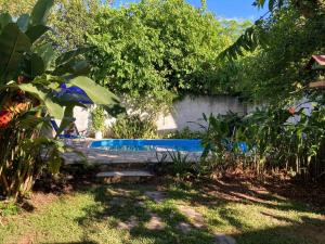 House with swimming pool 200 meters from the beach