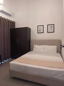 Canterbury Golf Resort Apartments and Residencies by Home Lands Skyline