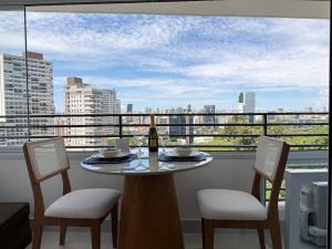 Apê no Butanta divisa com Pinheiros com Vaga e Piscina