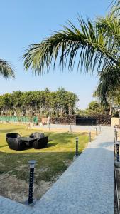 Nirankar Farmhouse - Luxurious 3BHK with Pool