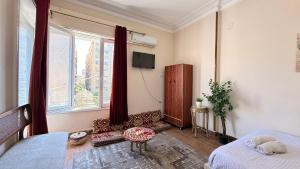 Champollion Central - Downtown Cairo Apartments