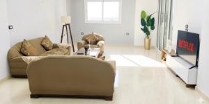 Silver Pyramids View Inn