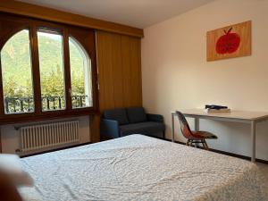 the Lake View apartment