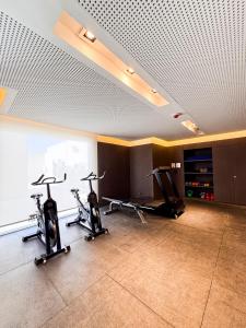 Apart France - Dos Dormitorios - Cochera, gim, piscina y spa