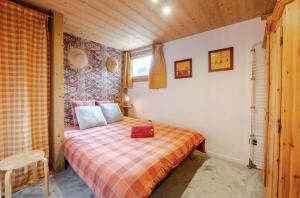 Chalet Cyclamens, 65m2 plein centre - Jardin, WIFI & parking!