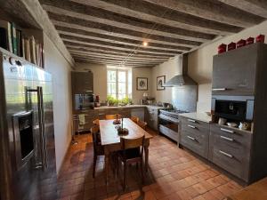 Domaine exceptionel, 7 ch, 5 salles de bain, piscine chauffée