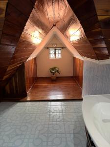 Rylista Homes - Beautiful 4 bedroomed all-ensuite Villa in a gated community