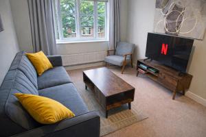 Brixton 2 Bed Apartment Near Station Free Parking Sleeps 6