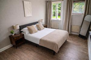 Brixton 2 Bed Apartment Near Station Free Parking Sleeps 6