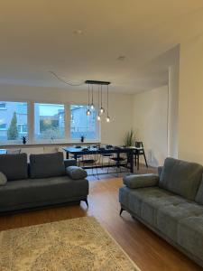 Mainz Deluxe Apartment I 2 BR I 7 P I Zentral I Küche I WiFi I Nähe Zollhafen