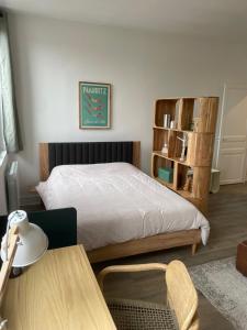 Grand studio 35m coeur de ville Fontainebleau