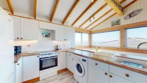 F46 Holiday Haunt, Riviere Towans