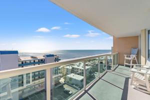 Malibu Pointe 1001 Second row ocean view-Crescent Beach Section