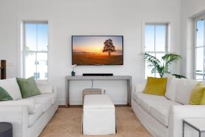 West Wind by Pristine Properties Vacation Rentals