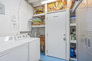 Key West Villa 3 min to #1 Beach • Pool • BBQ