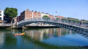 One Bedroom Central Apartment