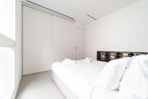 Luxury Penthouse, Exclusive Design & Private Garage