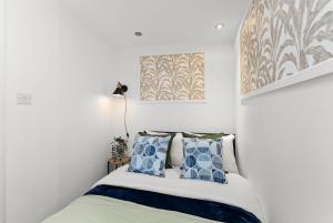 The Bridgeton - Stylish Roman Bath Apartments