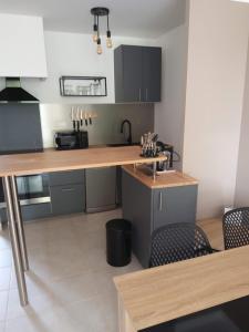 appartement les bougainvillées carre dor