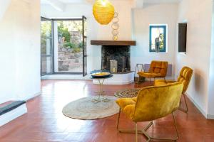 17Th Century Provençal Farmhouse With Pool