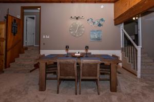 Lakefront Family Home Private Dock with Huge Views