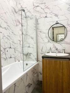 Шикарні апартаменти , ЖК Печерськ Плаза, Бойчука 19А, 10 хв пішки від м Звіриницька