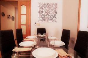 Apartamento a 3 min de la playa con aire acondicionado y parking