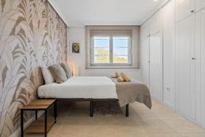 Estepona Apartment at Sunset Golf - Pool And Parking