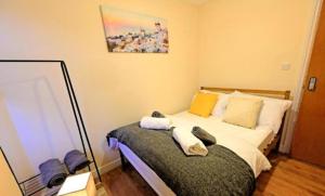 Private Bliss Near Luton Station