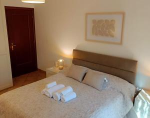 RESIDENZA AURORA - bright spacious House with Garden & outdoor Patio - Ardea - Tor San Lorenzo