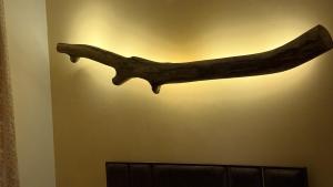 Sukoon Luxury 2BHK Near Airport, Netflix Lounge