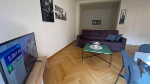 Large Apartment 7 minutes walking to Train station
