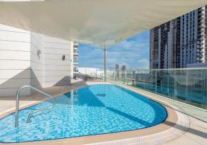 MCRE Stylish 1BR, Walk to Reem Mall