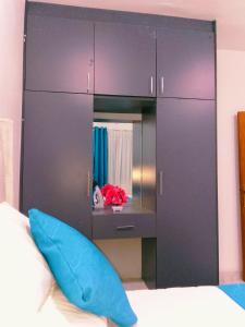 SEAMIST MODERN suits