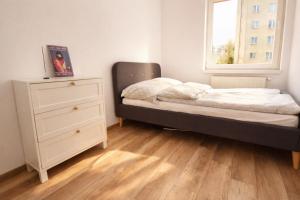 Metro Bemowo dwa pokoje z balkonem