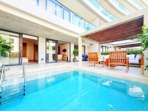 Beachfront 2BR Private Pool - Morros Kai